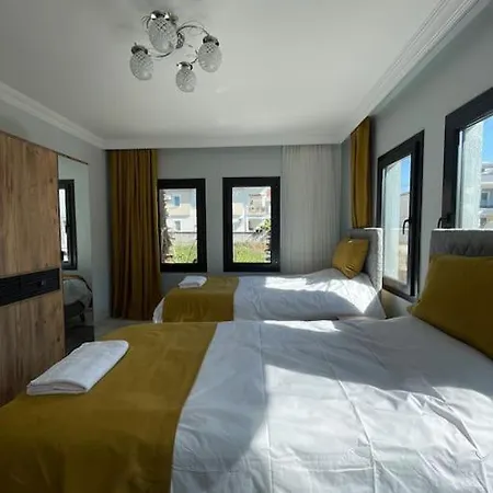 Flat With Garden On Center Fethiye