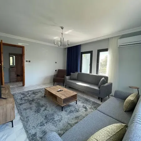 דירה Flat With Garden On Center פאטהיה