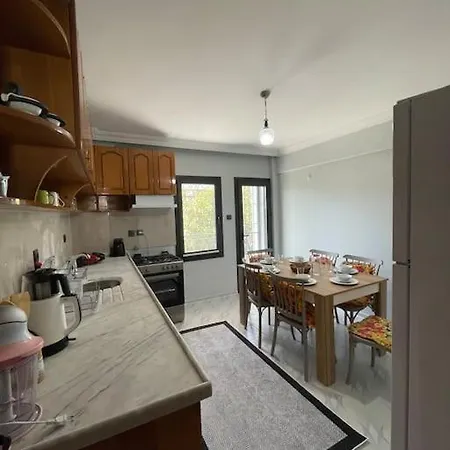 Flat With Garden On Center פאטהיה